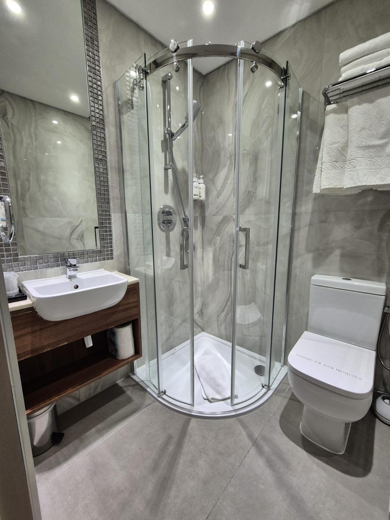 London Court Hotel المظهر الخارجي الصورة